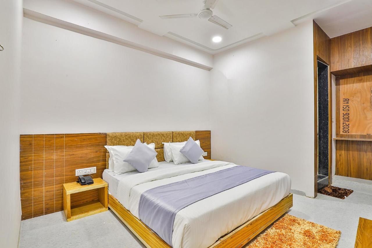 Fabhotel Parkland A Ахмедабад Экстерьер фото