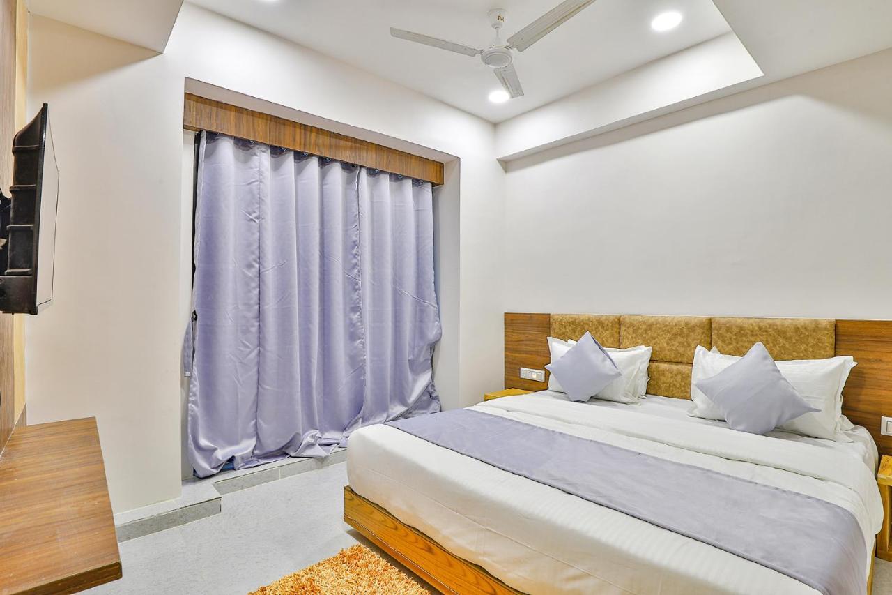 Fabhotel Parkland A Ахмедабад Экстерьер фото